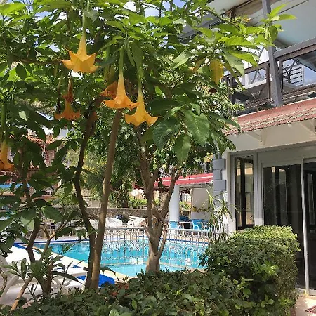Tropic Marina Aparthotel 2*