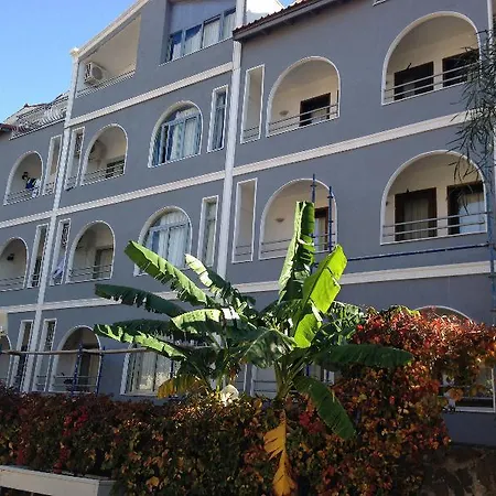 Tropic Marina 2* מרמריס