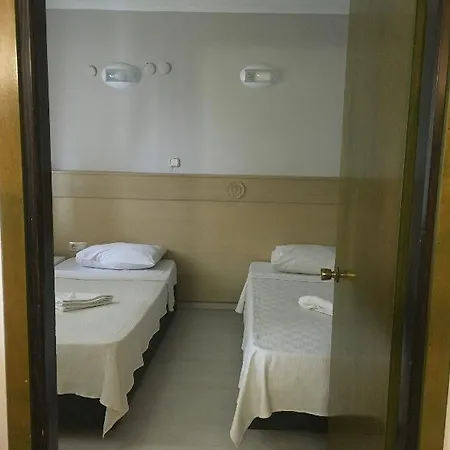 Tropic Marina Apartahotel 2*